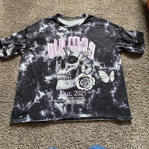 Tie dye skull graphic tee